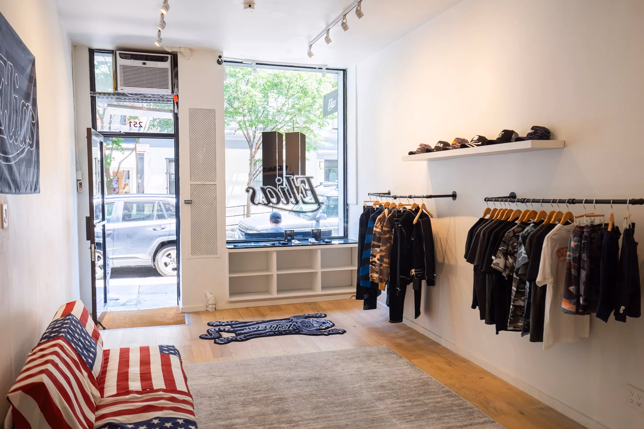 Elias Holdings pop up