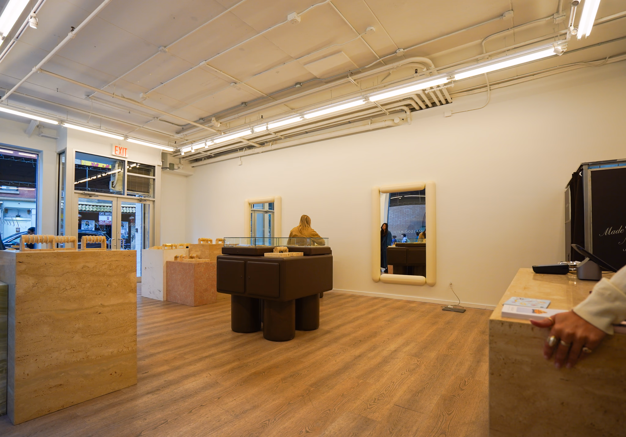 Lisa Gozlan Jewelry pop up