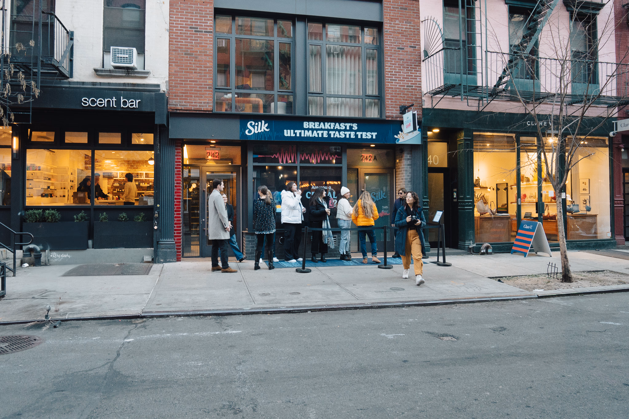 Silk pop up