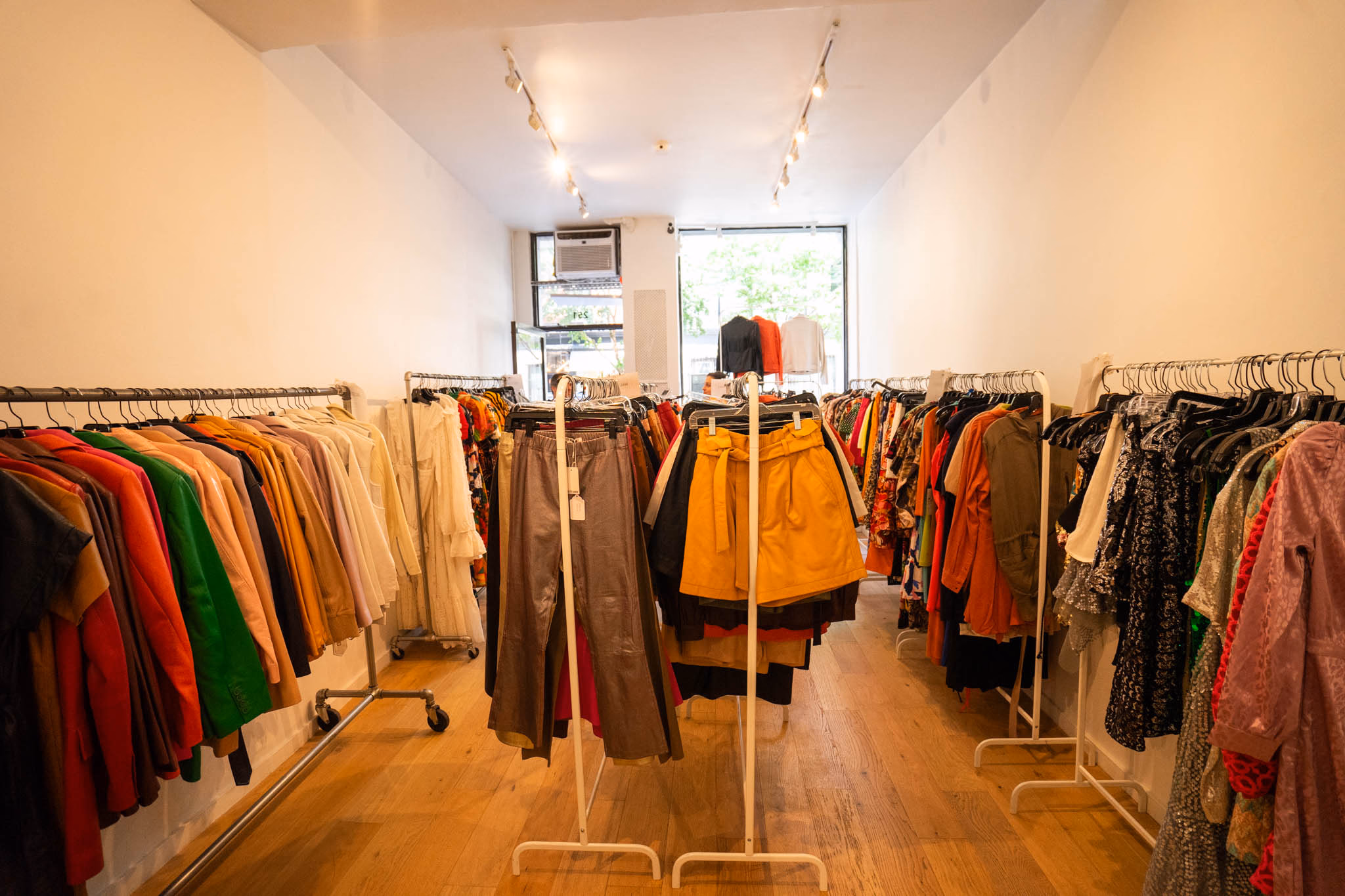 Walter Baker pop up